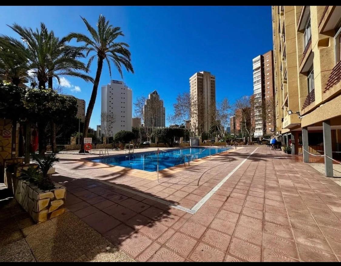 Diego Suits Benidorm Esterno foto